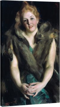 Мая портрет