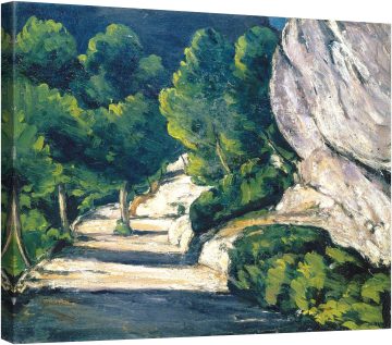 Пейзаж. Път с дървета в камениста планина